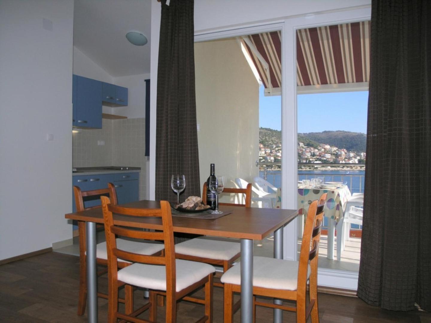 Apartments Aurelius - Relaxing With Gorgeous View Trogir Exteriör bild